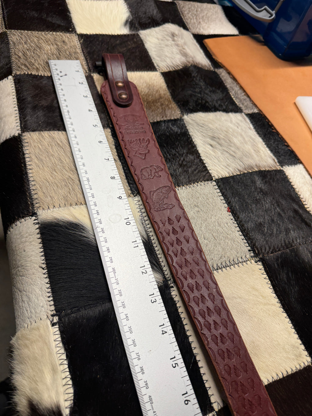 Hand crafted leather rifle sling - Burgandy