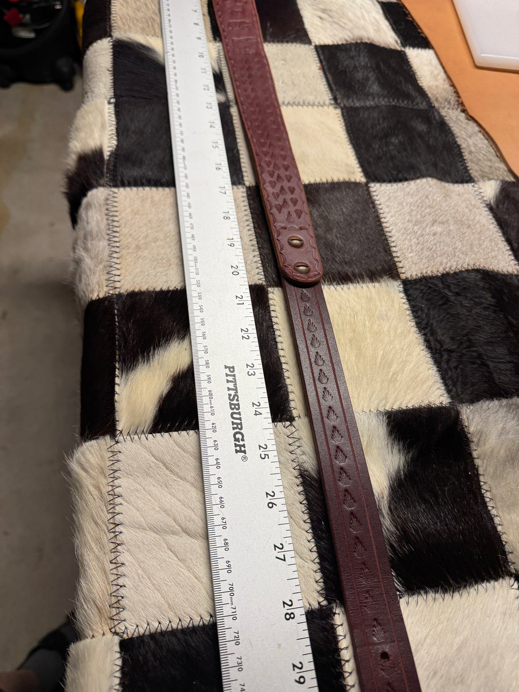 Hand crafted leather rifle sling - Burgandy