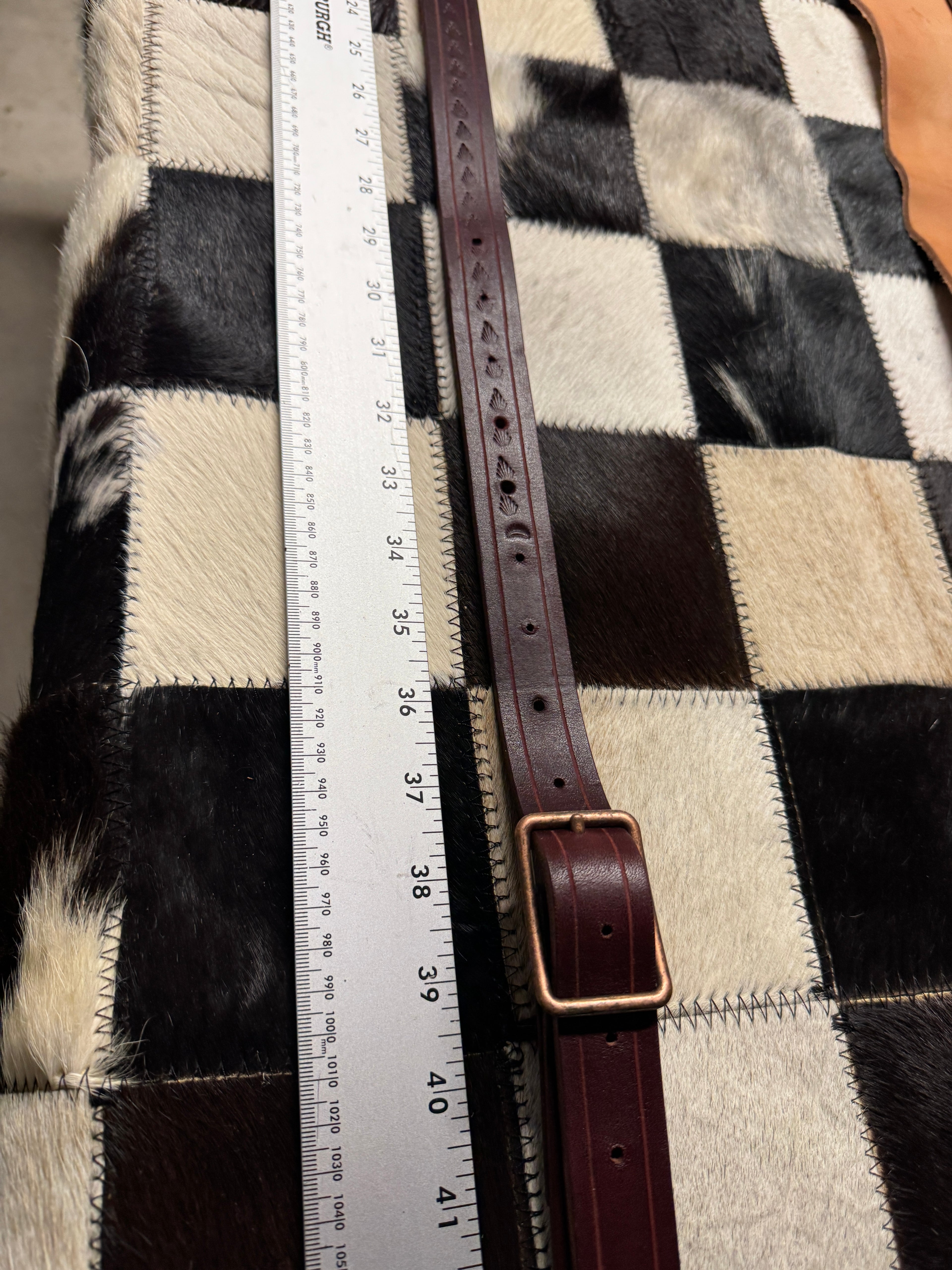 Hand crafted leather rifle sling - Burgandy