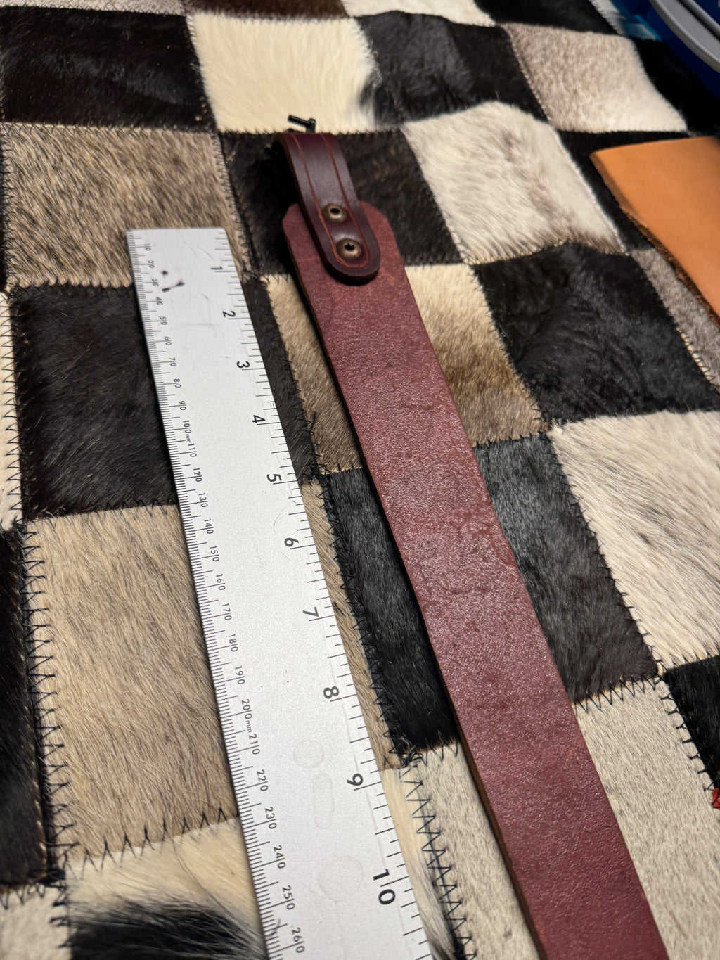 Hand crafted leather rifle sling - Burgandy